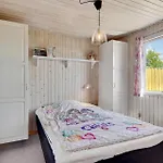 펜션 Awesome In Fåborg